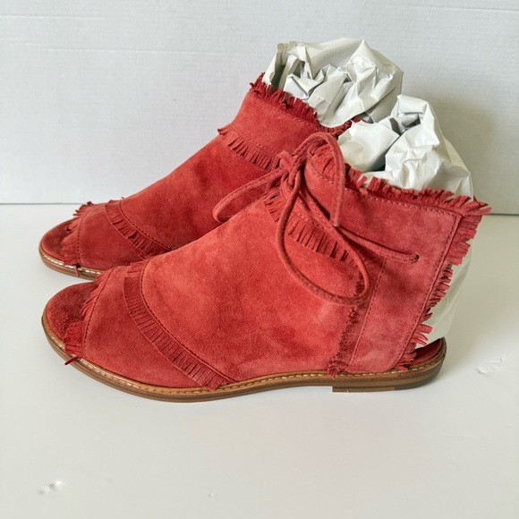 Silent D Sundance Neesham Leather Sandals Open Toe Women Sz 8 Fringed Red Brick - Picture 1 of 15
